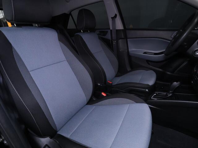 Hyundai I 20 1.4i i-Vision Automaat [TREKHAAK, AIRCO, PARKEERSENSOR, RADIO, NIEUWSTAAT]