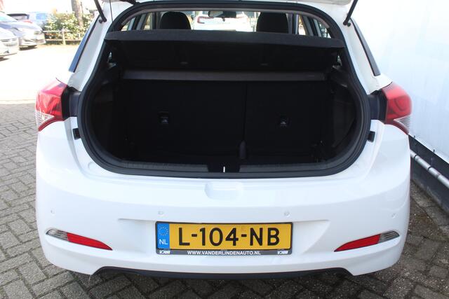 Hyundai I 20 1.2 HP i-Motion Comfort Navi l Camera l Airco l Cruise control l Bluetooth