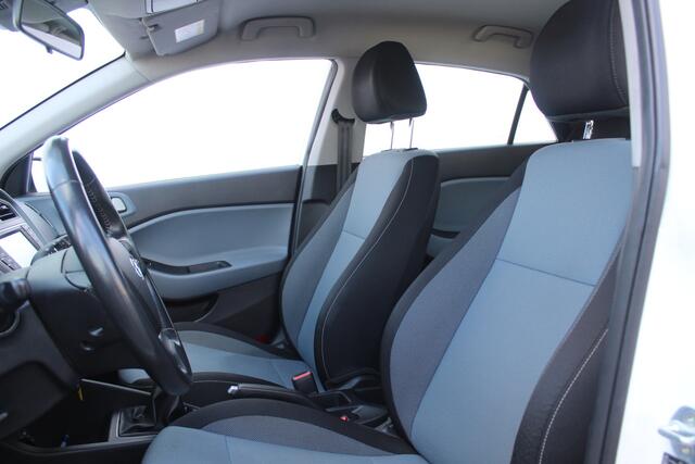 Hyundai I 20 1.2 HP i-Motion Comfort Navi l Camera l Airco l Cruise control l Bluetooth