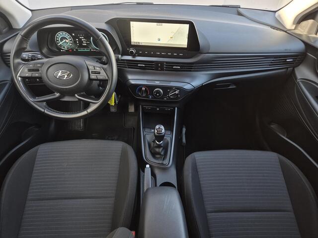 Hyundai I 20 1.0 T-GDI Comfort Smart Handgeschakeld / All season banden / Airco / Cruise control / Achteruitrijcamera / Trekgewicht 1110 kg / Apple Carplay Android Auto / Parkeersensoren achter / Elektrische ramen voor en achter /