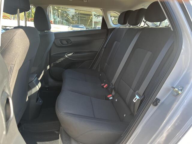 Hyundai I 20 1.0 T-GDI Comfort | Uit voorraad leverbaar ! | Achteruitrijcamera | Dodehoekdetectie | Cruise Control | Airco | Navigatie | Lichtmetalenvelgen |