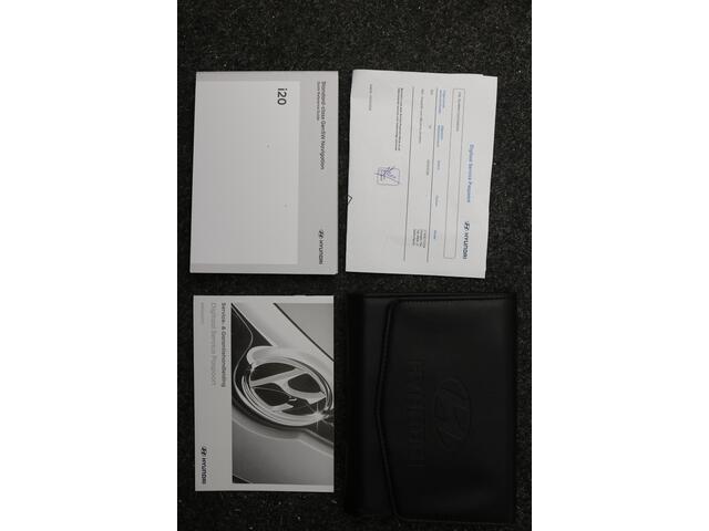 Hyundai I 20 1.0 T-GDI Comfort / ¤2000,- Voordeel / Uit Voorraad Leverbaar / Prijs is rijklaar / Apple & Android Carplay / Cruise Control / Lane Assist /