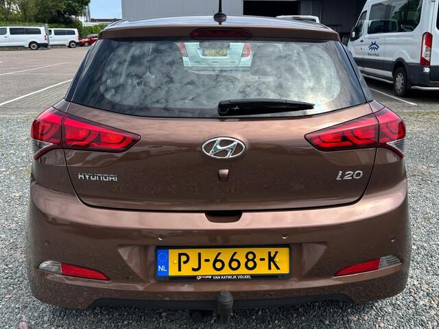 Hyundai I 20 BWJ 2017 | 1.0 T-GDI 100PK Comfort | TREKHAAK | CLIMA | CAMERA | CRUISE | NAVI | PDC |
