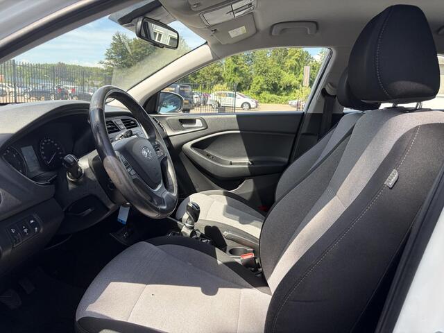Hyundai I 20 1.0 T-GDI Comfort Navi,Camera,Trekhaak,Clima,Cruise,Pdc,Lm velgen,Rijstrooksensor,N.A.P,102pk,Nieuwe Apk bij Aflevering