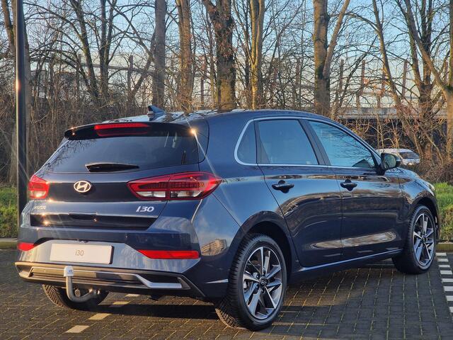 Hyundai I 30 1.5 T-GDi MHEV Premium | ¤2000 KORTING | AFNEEMBARE TREKHAAK | ALL SEASON BANDEN | STOEL/-STUUR VERWARMING |