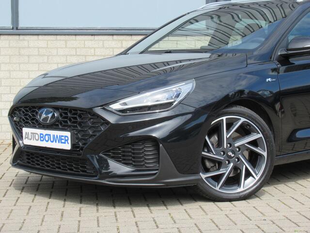 Hyundai I 30 Fastback 1.5 T-GDi MHEV 160 PK N Line Sky Automaat 2e eigen | dealer onderh | full options!