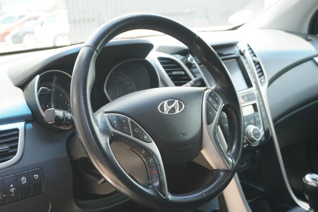 Hyundai I 30 1.6 GDI i-Motion Plus | CAMERA | NAVI | TREKHAAK |