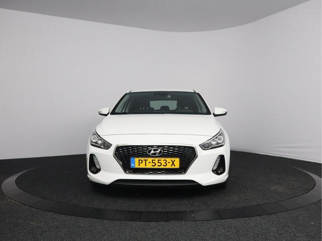 Hyundai I 30 1.0 T-GDI First Edition