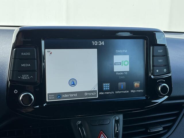 Hyundai I 30 Fastback 1.4 T-GDI 140PK N Line / Navigatie / Keyless / Achteruitrijcamera / Climate control / Cruise control / Draadloze telefoonlader / Fabr. garantie tot 04-04-2025 / 1e eigenaar / N-Line / 1.410kg Trekgewicht