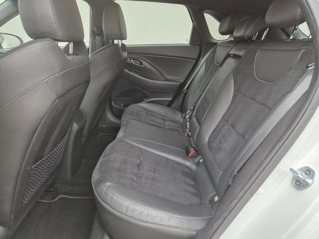 Hyundai I 30 2.0 T-GDI N2 Performance Handgeschakeld / Stuur-, Stoelverwarming / Volledig Hyundai Dealer Onderhouden / Apple Carplay Android Auto / Achteruitrijcamera / Cruise control / Keyless Entry/Start /