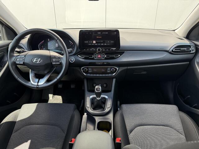 Hyundai I 30 Wagon 1.0 T-GDi MHEV Comfort Smart / Navigatie / Airco / Cruise Control / Apple Carplay & Android Auto / Digitaal Dashboard / Elek. Ramen / 1ste Eigenaar /