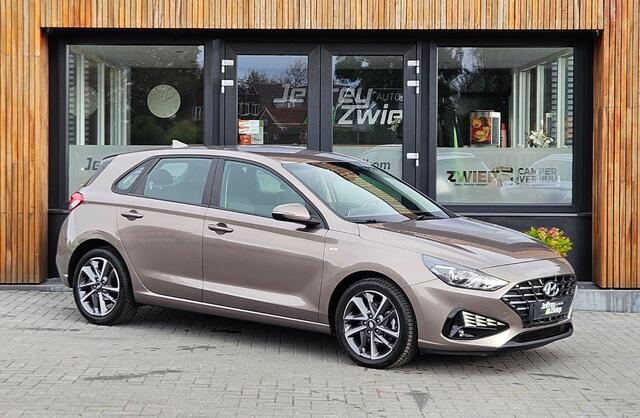 Hyundai I 30 1.0 T-GDi MHEV i-Motion stoelverwarming. stuurverwarming. camera achter. Apple carplay.