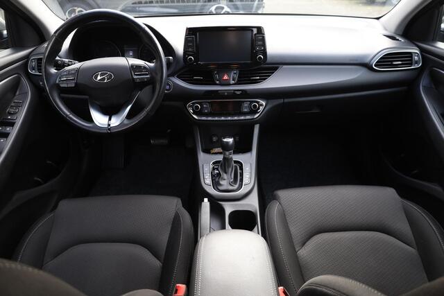 Hyundai I 30 Wagon 1.4 T-GDI Premium CARPLAY DAB CAMERA STOEL/STUURVERW. CRUISE CLIMA HILL-HOLD HALFLEER STUURFLIPPERS PDC 16''LMV