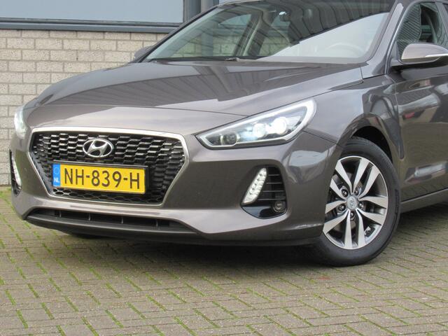 Hyundai I 30 1.0 T-GDI First Edition 2e eigen | dealer onderh | tr.haak | LED kopl | navi | camera | cruise