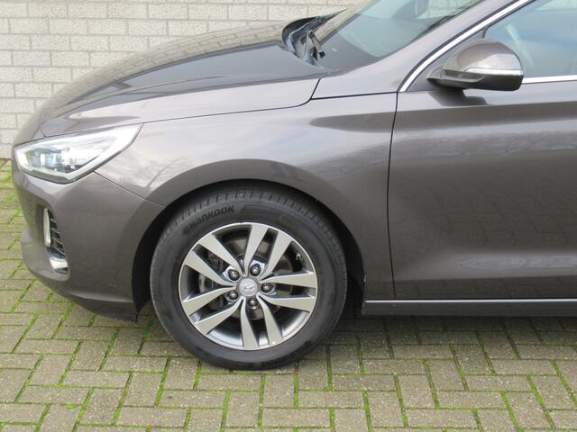Hyundai I 30 1.0 T-GDI First Edition 2e eigen | dealer onderh | tr.haak | LED kopl | navi | camera | cruise