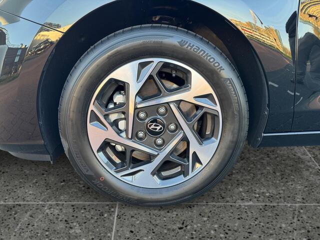 Hyundai I 30 Wagon Comfort 1.0 T-GDi 115pk | CRUISE CONTROL | CAMERA | PARKEERSENSOREN V + A | APPLE CARPLAY / ANDROID AUTO | NAVI | DRAADLOZE TELEFOONLADER | CLIMA |