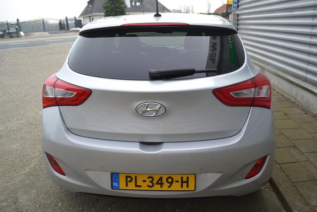 Hyundai I 30 1.6GDI GO! NAVI|CAMERA|PDC|ORIGINEEL NL
