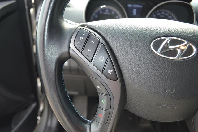 Hyundai I 30 1.6GDI GO! NAVI|CAMERA|PDC|ORIGINEEL NL