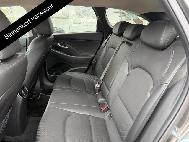 Hyundai I 30 Wagon 1.5 T-GDi MHEV Premium | Stuur-/Stoelverwarming | Navigatie | Parkeersensoren voor & Achter |