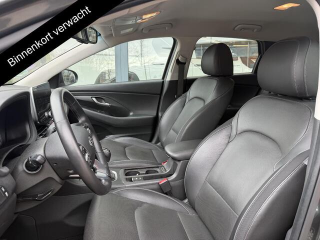 Hyundai I 30 Wagon 1.5 T-GDi MHEV Premium | Stuur-/Stoelverwarming | Navigatie | Parkeersensoren voor & Achter |