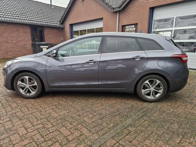 Hyundai I 30 Wagon 1.4 i-Drive Navigatie Climate Cruise Trekhaak Camera Privacyglas