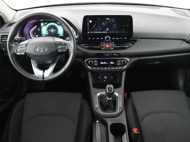 Hyundai I 30 1.0 T-GDi MHEV Comfort Smart | Camera | Carplay | Keyless | Full LED | Navigatie | Climate control | Bluetooth | Cruise control | Parkeerhulp