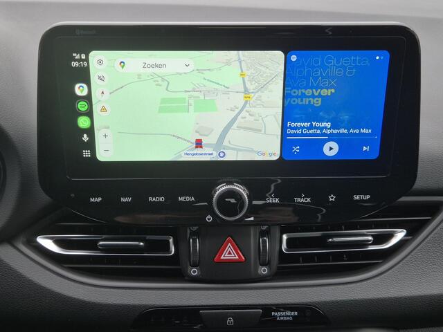 Hyundai I 30 Wagon 1.0 T-GDi MHEV Comfort Smart Handgeschakeld / Fabrieksgarantie tot 01-2029 / Dealer onderhouden / Stuur en Stoel verwarming / Achteruitrijcamera / Cruise control / Apple Carplay Android Auto / Climate control /
