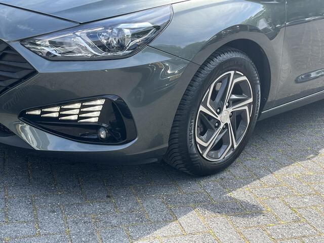 Hyundai I 30 Wagon 1.0 T-GDi MHEV Aut. Comfort Smart | CAMERA | STOELVERW. | APPLE CARPLAY/ANDROID AUTO |