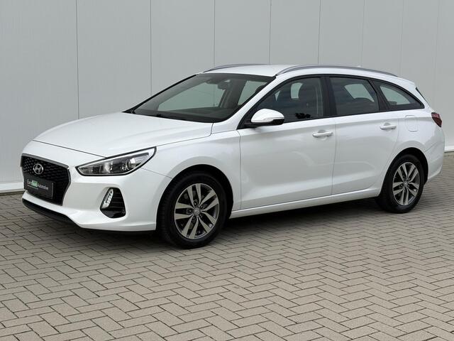 Hyundai I 30 1.4 T-GDI Comfort | AUTOMAAT | Carplay | Camera | Stuur & stoelverwarming | Trekhaak