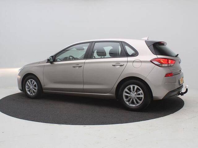 Hyundai I 30 1.0 T-GDI Comfort / Dealeronderhouden / Historie compleet aanwezig / Navigatie + Android Auto/Apple Carplay / Climate Control / Cruise Control / Achteruitrijcamera / Parkeersensoren achter /
