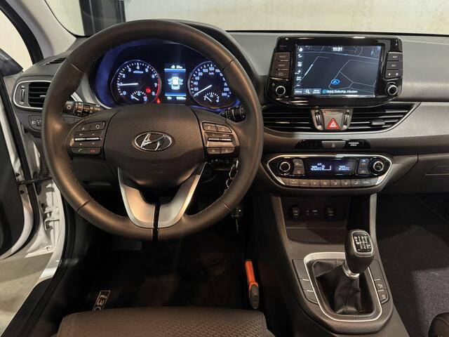 Hyundai I 30 1.4 T-GDI Comfort | N-Sport | navi | privacy glas |