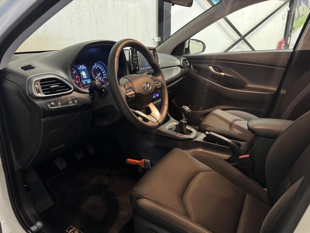 Hyundai I 30 1.4 T-GDI Comfort | N-Sport | navi | privacy glas |