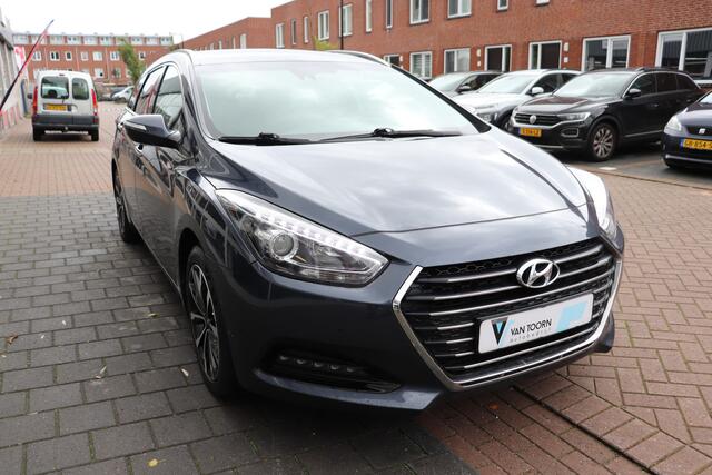Hyundai I 40 Wagon 2.0 GDI Style. Navigatie, Trekhaak. 1500 kg trekgewicht.