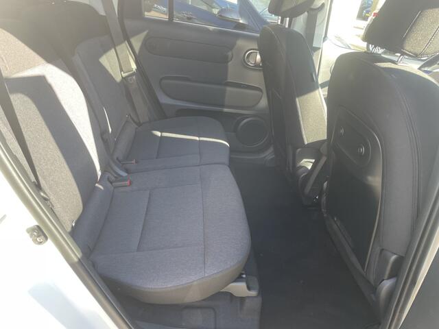 Hyundai INSTER Evolve Sky Pl 49 kWh