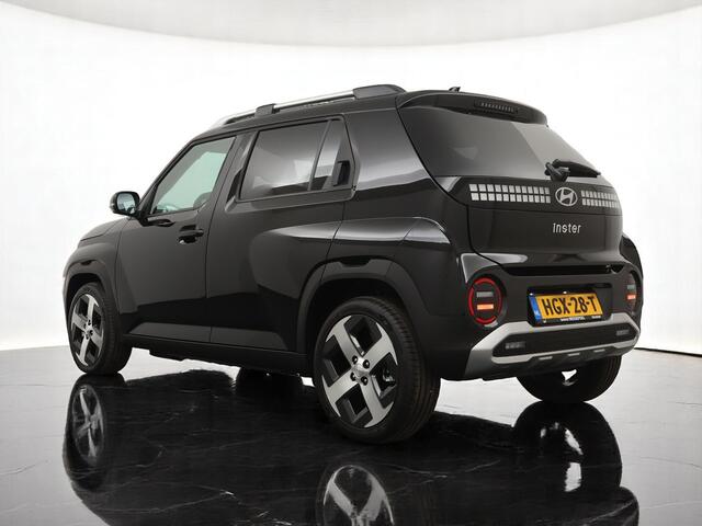 Hyundai INSTER 49kWh Evolve 115PK - 17 inch LM velgen - Navigatie - Camera - Climate control - Adaptieve Cruise control - 5 jaar garantie - 8 jaar batterijgarantie - WLTP 370 KM.