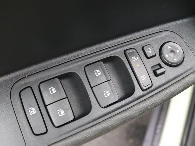 Hyundai INSTER Evolve Sky W&T 49 kWh DEMO Tiel