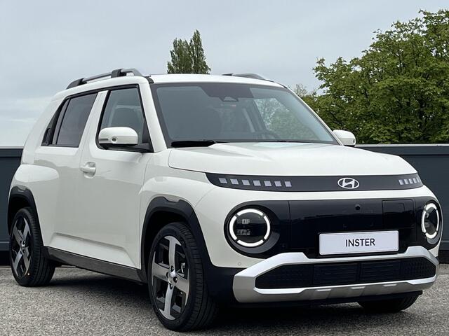 Hyundai INSTER Evolve Sky 49 kWh |¤3090 KORTING|360 CAMERA|STOELVERWARMING|SENSOREN VOOR & ACHTER| SCHUIF/-KANTEL DAK|