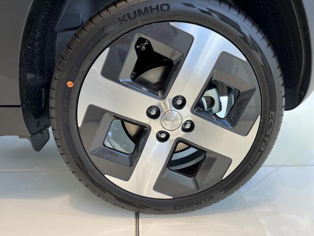 Hyundai INSTER Evolve 49 kWh | 3.000,- korting | Direct uit voorraad leverbaar | Rijklaarprijs! |