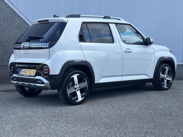 Hyundai INSTER Evolve Sky Plus 49 kWh / Apple Carplay / Android Auto / 360 camera / parkeersensoren voor & acchter