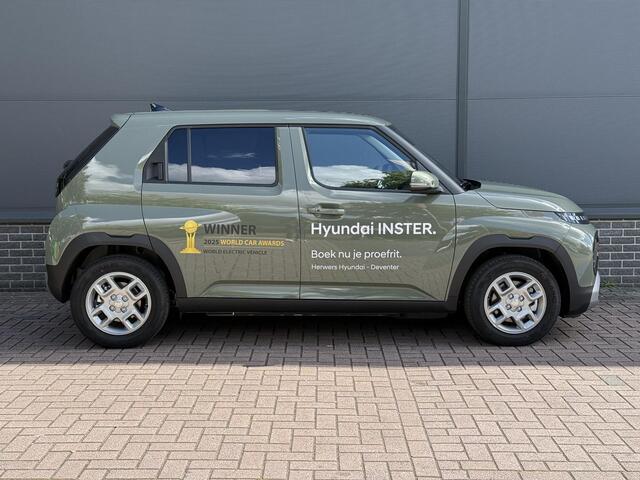 Hyundai INSTER Pulse 49 kWh / 370 KM WLTP / 3 Fase / Navigatie / keyless / Achteruitrij Camera / 15'' Lm velgen /