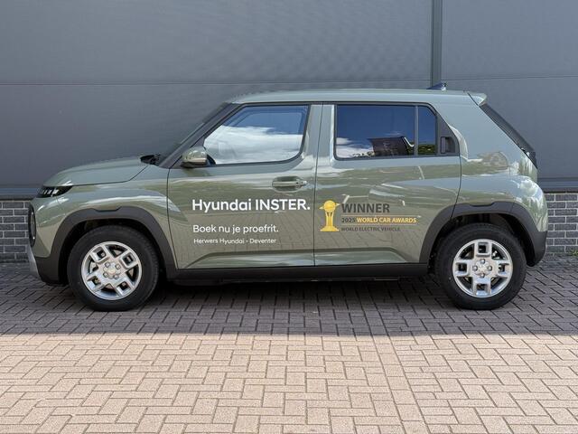 Hyundai INSTER Pulse 49 kWh / 370 KM WLTP / 3 Fase / Navigatie / keyless / Achteruitrij Camera / 15'' Lm velgen /