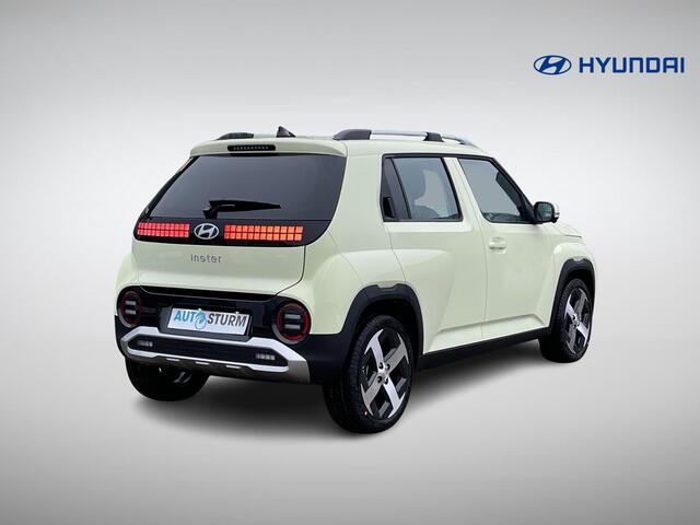 Hyundai INSTER Evolve 49 kWh Winter + Tech Pack