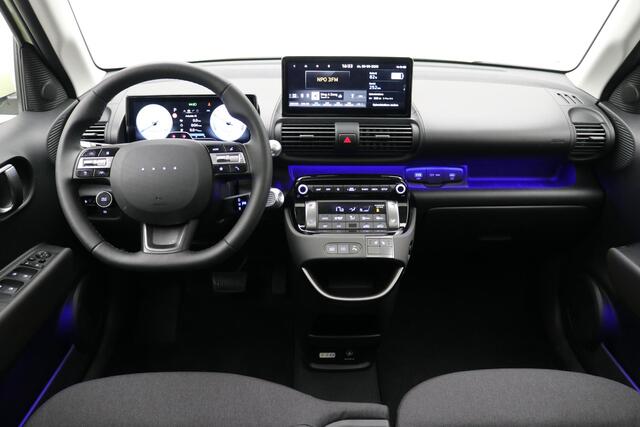 Hyundai INSTER Evolve 49 kWh / 1ste Eigenaar / Navigatie / Adaptieve Cruise Control / NL Auto / Fabrieksgarantie tot 08-04-2030 / Keyless Entry / 17" LMV / Dakrails / Historie aanwezig /