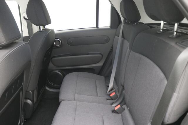 Hyundai INSTER Evolve 49 kWh / 1ste Eigenaar / Navigatie / Adaptieve Cruise Control / NL Auto / Fabrieksgarantie tot 08-04-2030 / Keyless Entry / 17" LMV / Dakrails / Historie aanwezig /