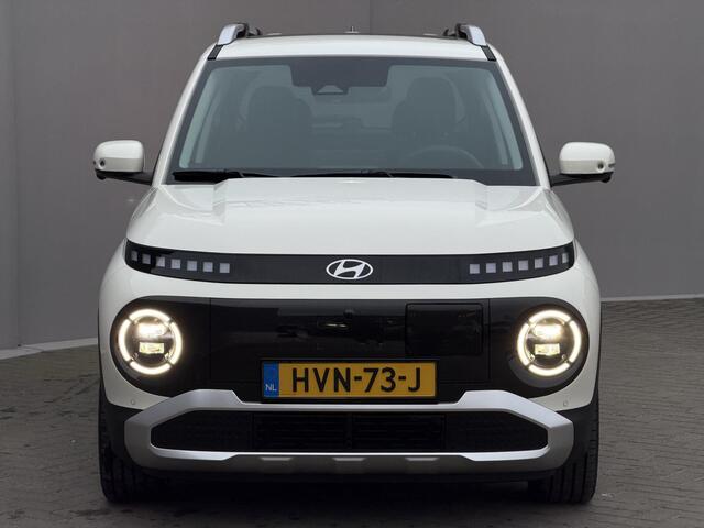 Hyundai INSTER Evolve Sky Plus 49 kWh Direct Leverbaar / Schuif - kanteldak / 360 Camera / Vehicle-to-load / Warmtepomp / Stoel en Stuurwielverwarming / CCS Snelladen / DAB / NAP / Dodehoek Detectie /