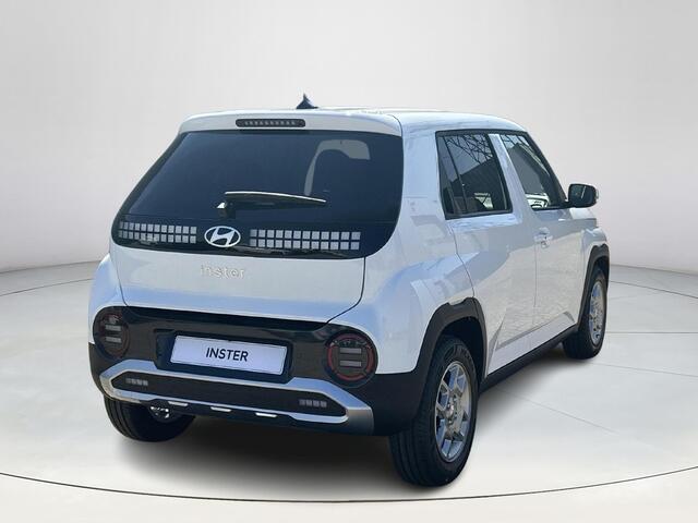 Hyundai INSTER Pulse 49 kWh | Winterpack | Uit voorraad leverbaar | Warmtepomp | Stoel en stuurverwarming | Parkeersensoren voor en achter | Adaptieve cruise control