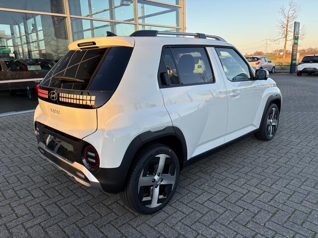 Hyundai INSTER Evolve 49 kWh met Winter Pack + Tech Pack