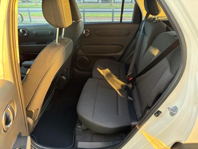 Hyundai INSTER Evolve 49 kWh met Winter Pack + Tech Pack