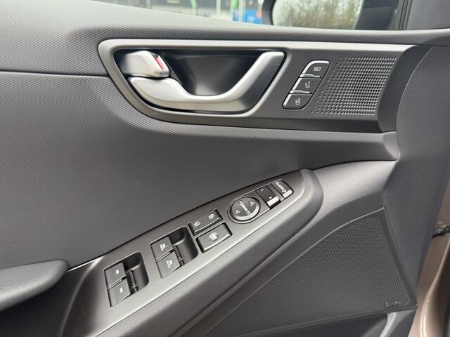 Hyundai IONIQ Premium EV 38 kWh 136PK - MEEST COMPLETE UITVOERING + TREKHAAK