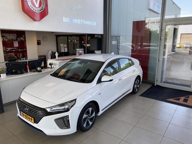 Hyundai IONIQ 1.6 GDi Comfort,Automaat,Navigatie,Achteruitrijcamera,Climate&Cruisecontrol,Spraakbediening,Keyless,Sensoren V&A,